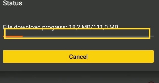 Aspetta il download — area da selezionare evidenziata in giallo.